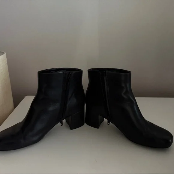 Vionic Sleek Black Ankle Booties - Picture 6 of 8